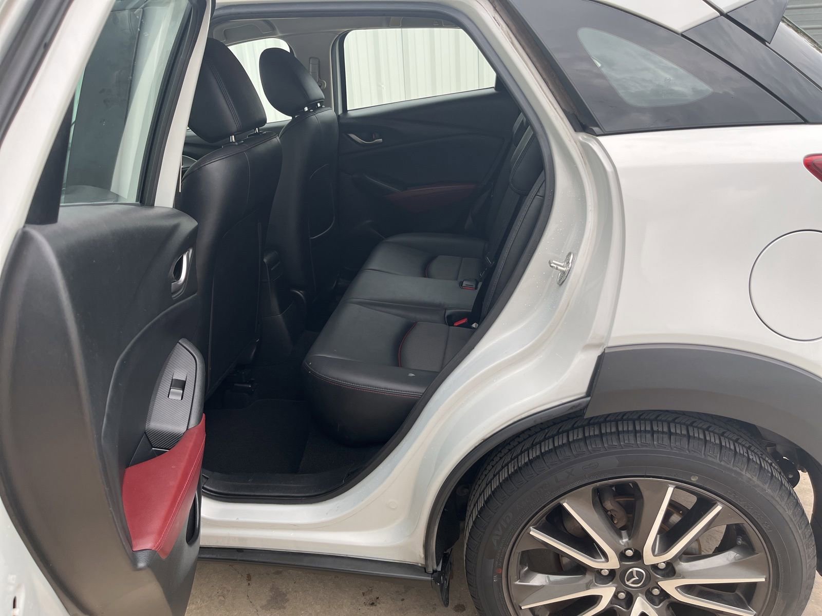 Used 2017 MAZDA CX-3 Touring FWD image 11