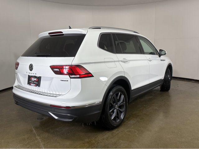 Used 2022 Volkswagen Tiguan SE image 22