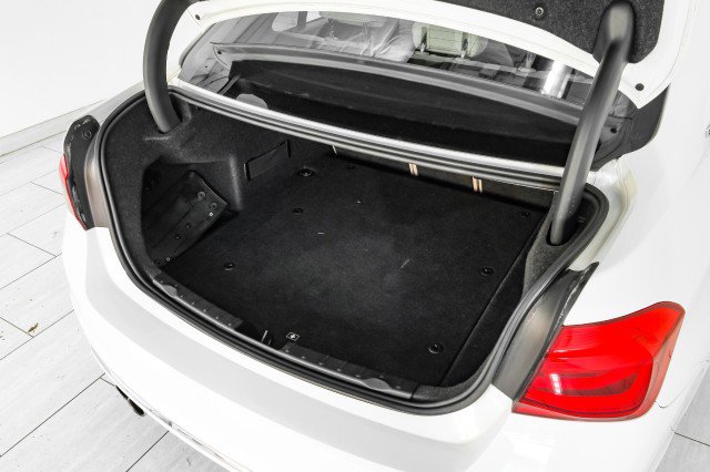 Used 2018 BMW 330e image 58