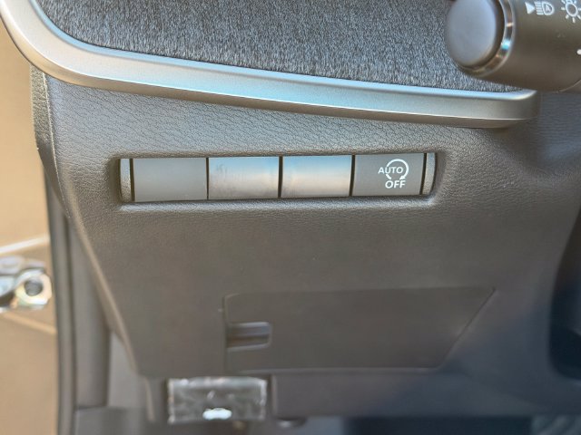 New 2027 Nissan Kicks SV FWD image 12