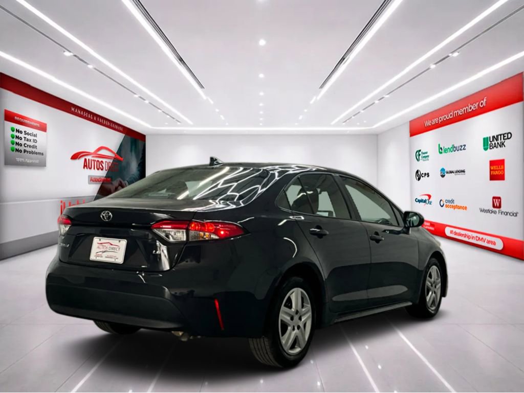 Used 2025 Toyota Corolla LE image 8