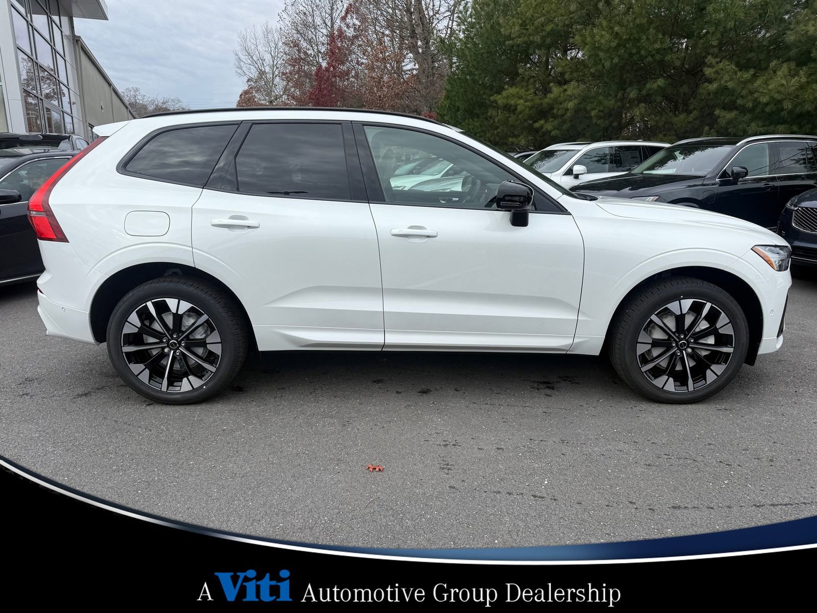 Used 2026 Volvo XC60 B5 Plus w/ Protection Package Premier AWD/4WD image 9