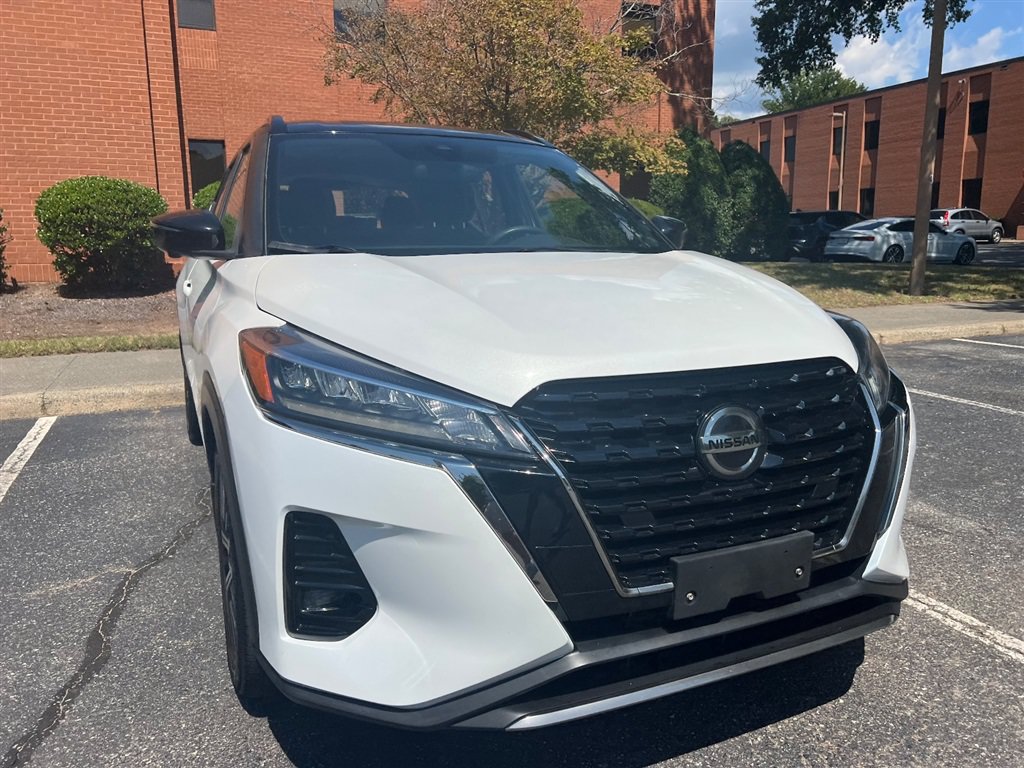 Used 2021 Nissan Kicks SR FWD image 5