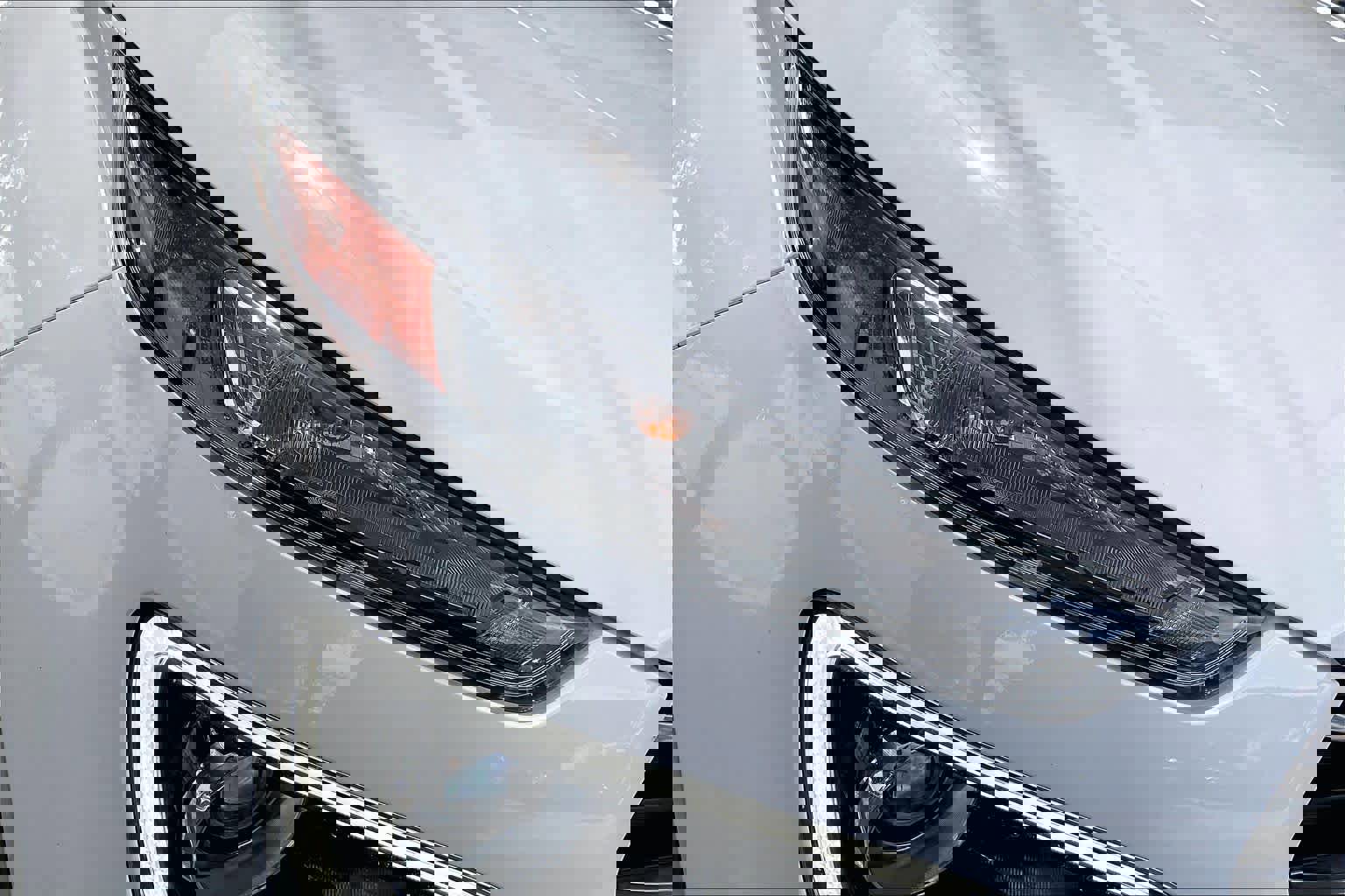 Certified 2021 Hyundai Venue SEL w/ Premium Package FWD image 27