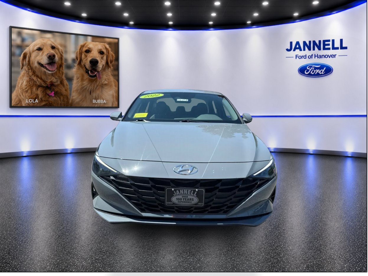 Used 2022 Hyundai Elantra SEL FWD image 2