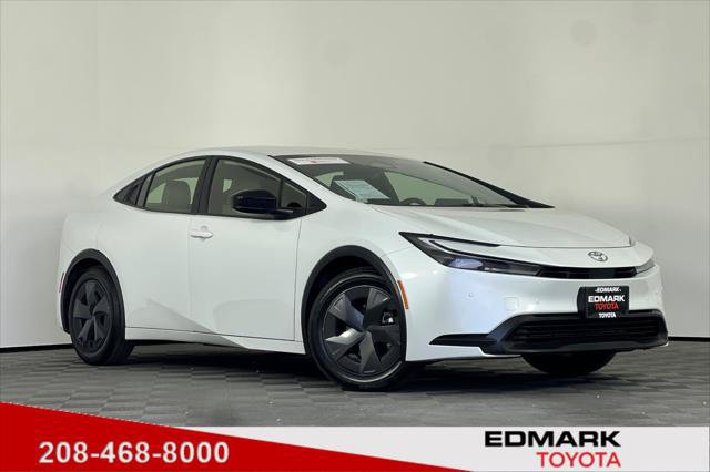 Certified 2025 Toyota Prius LE FWD image 1