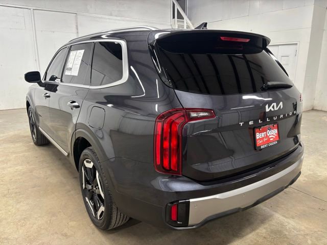 Used 2025 Kia Telluride S FWD image 5