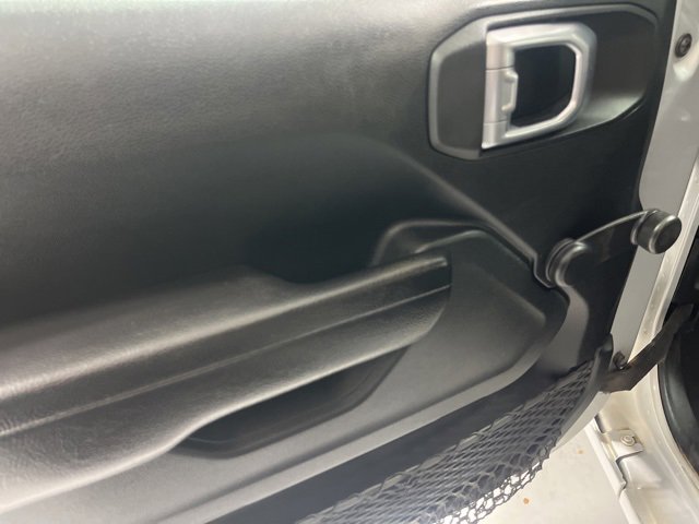 Used 2022 Jeep Wrangler Sport image 6