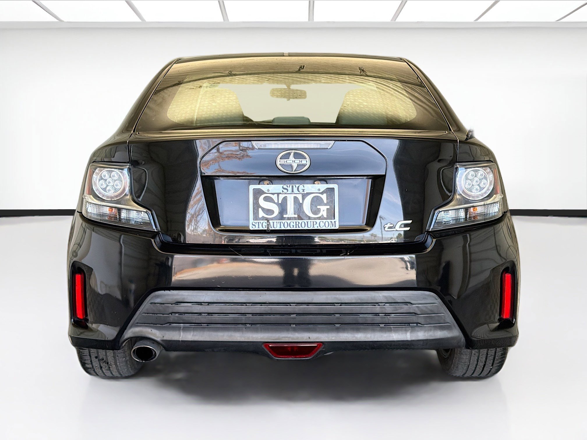 Used 2015 Scion tC image 5