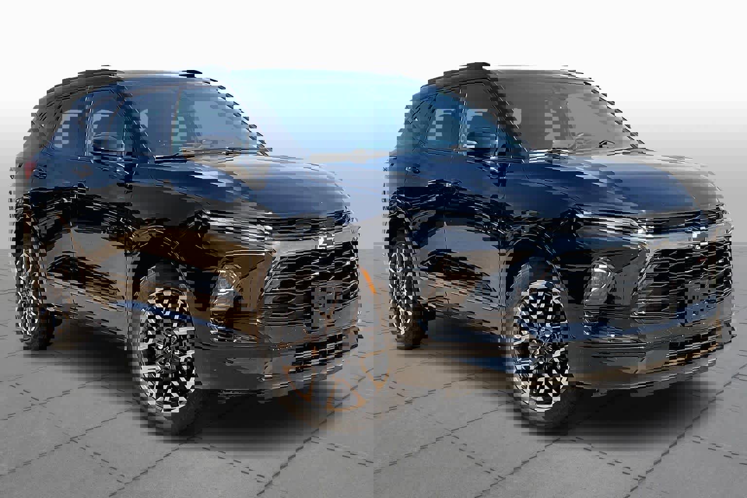 Certified 2025 Chevrolet Blazer RS image 3