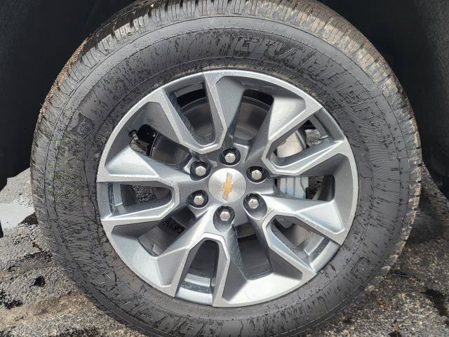 New 2026 Chevrolet Silverado 1500 LT w/ LPO, Dark Essentials Package AWD/4WD image 5