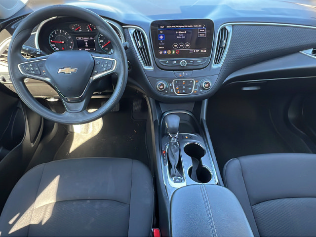 Used 2025 Chevrolet Malibu LT FWD image 11