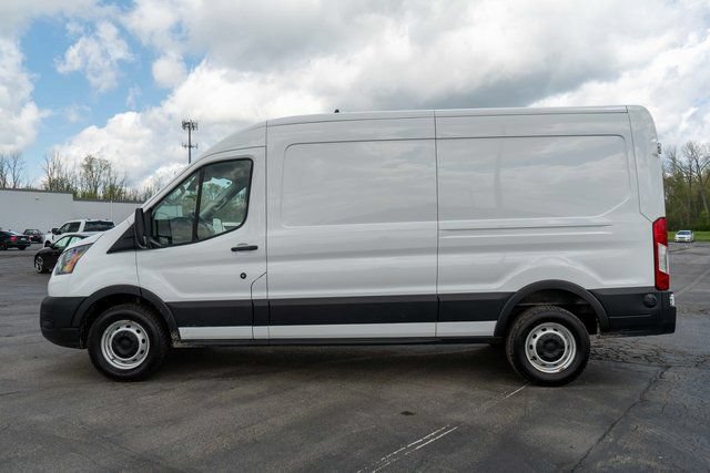 Used 2024 Ford Transit 250 148 Medium Roof w/ Load Area Protection Package RWD image 9