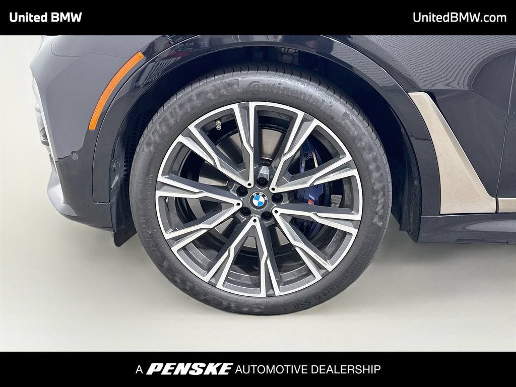 Used 2022 BMW X7 M50i w/ Executive Package AWD/4WD image 2