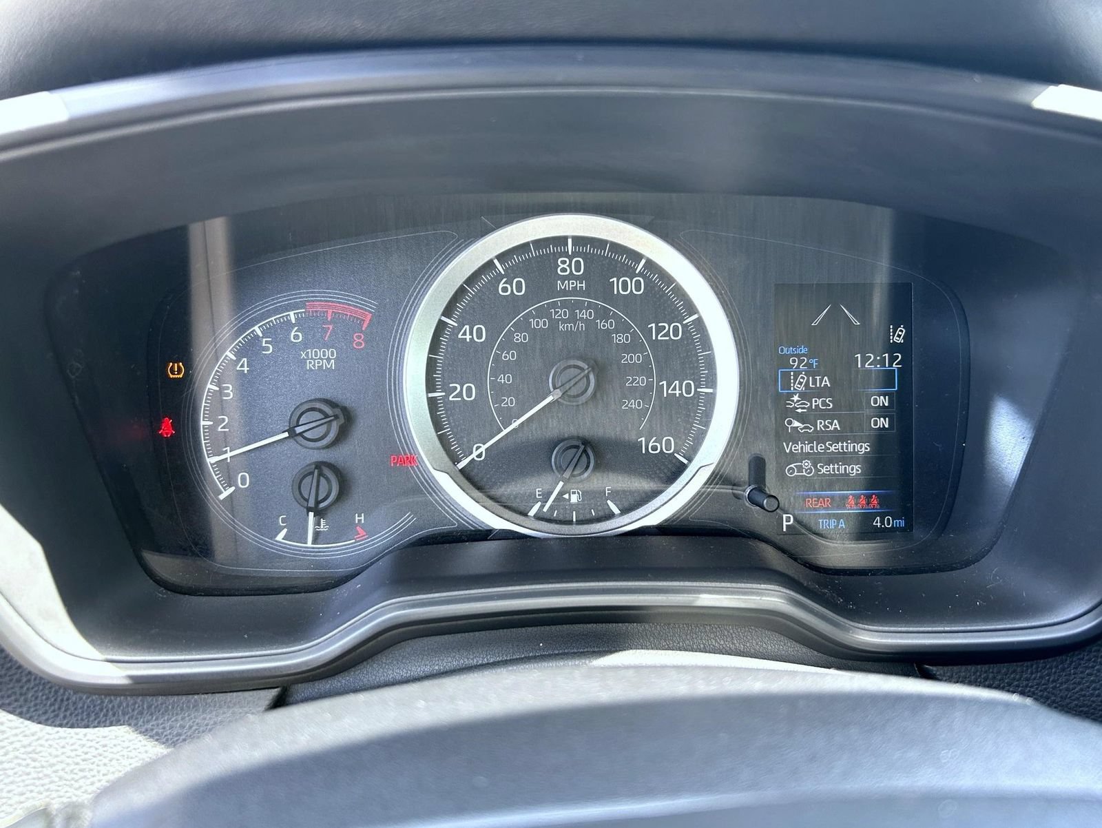 Used 2020 Toyota Corolla LE FWD image 14
