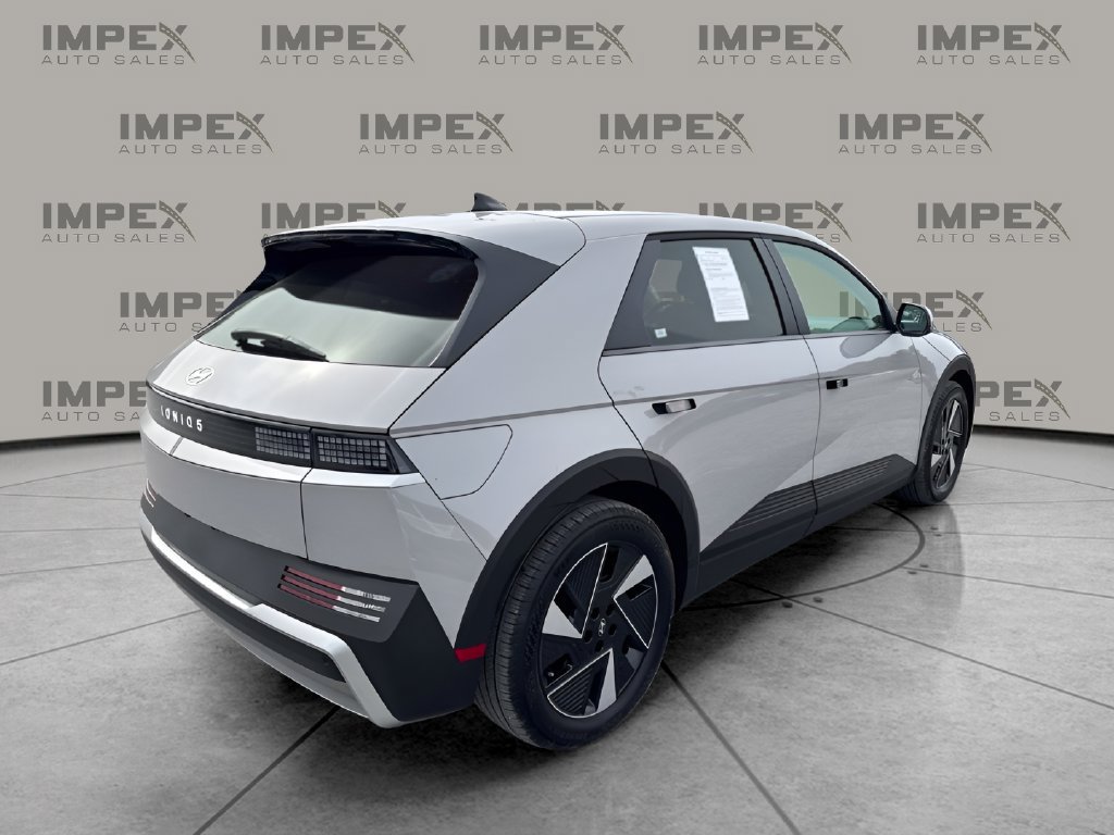 Used 2025 Hyundai Ioniq 5 SE RWD image 5