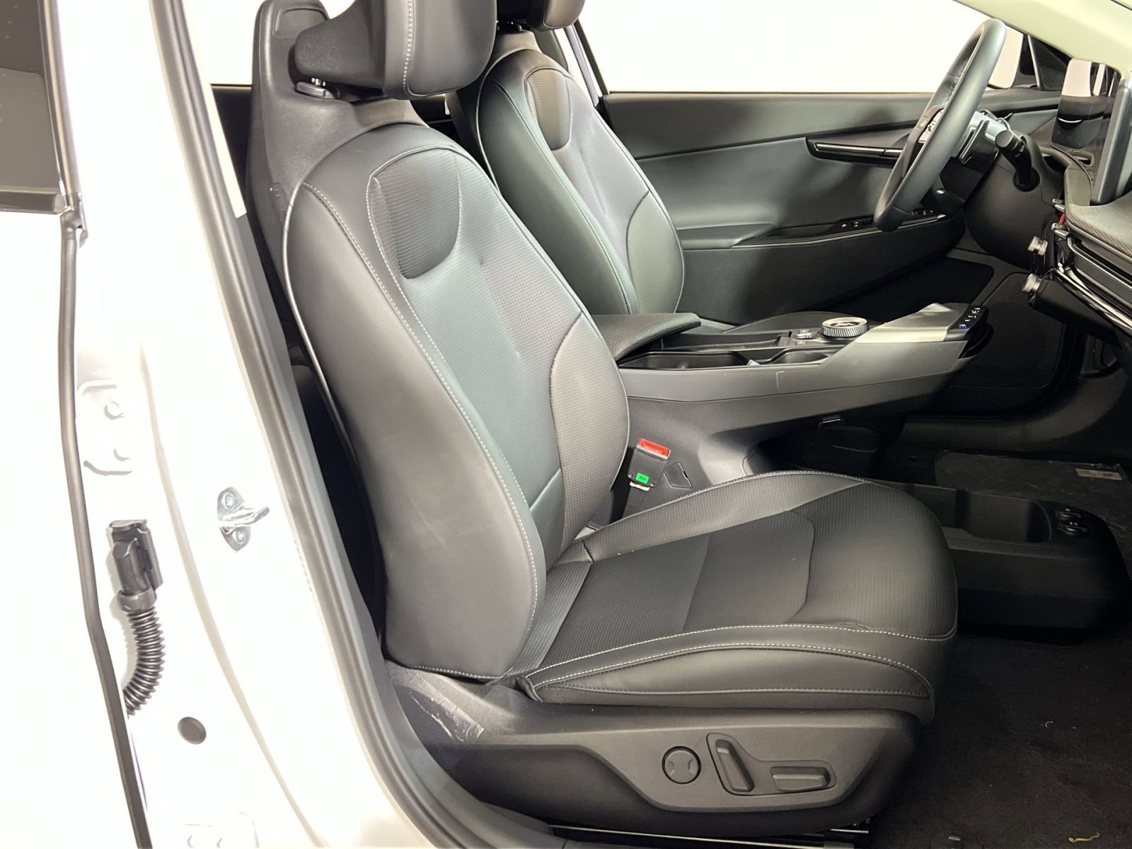 New 2025 Kia EV6 Wind AWD/4WD image 26