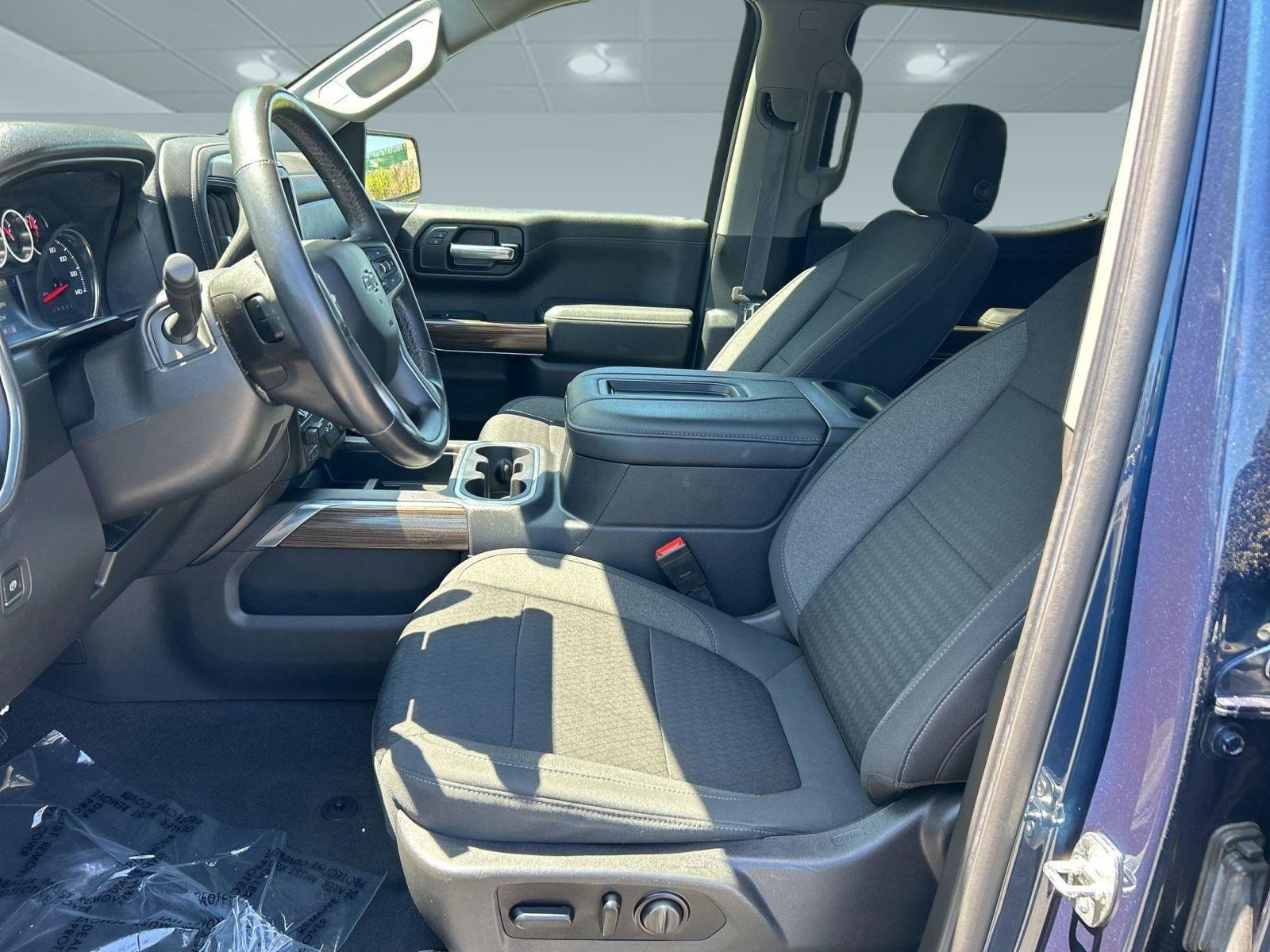 Used 2021 Chevrolet Silverado 1500 LT Trail Boss w/ Bed Protection Package AWD/4WD image 5