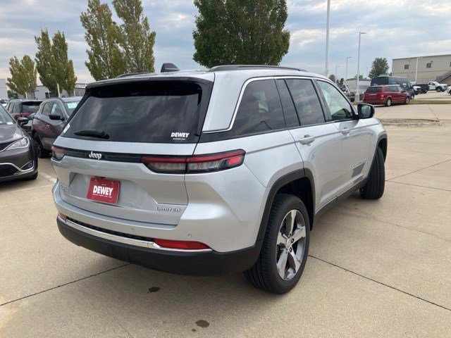 New 2025 Jeep Grand Cherokee Limited w/ Trailer Tow Package image 6