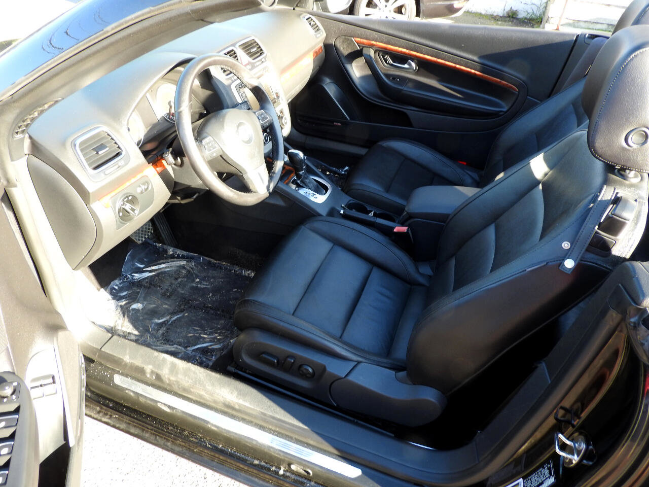 Used 2012 Volkswagen Eos Lux image 11