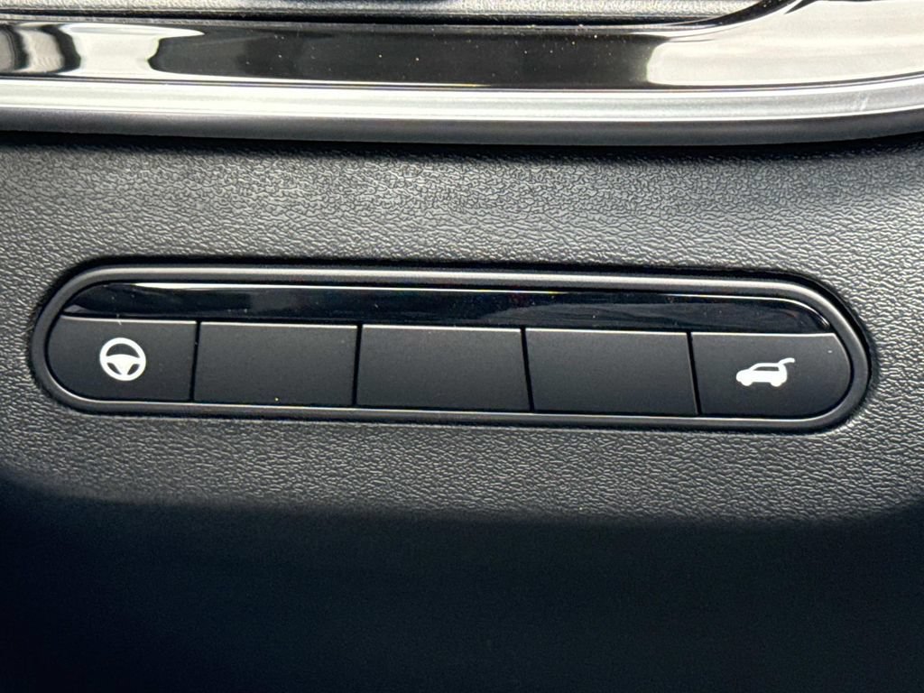 New 2027 INFINITI QX60 Sport w/ Dark Cargo Package AWD/4WD image 13