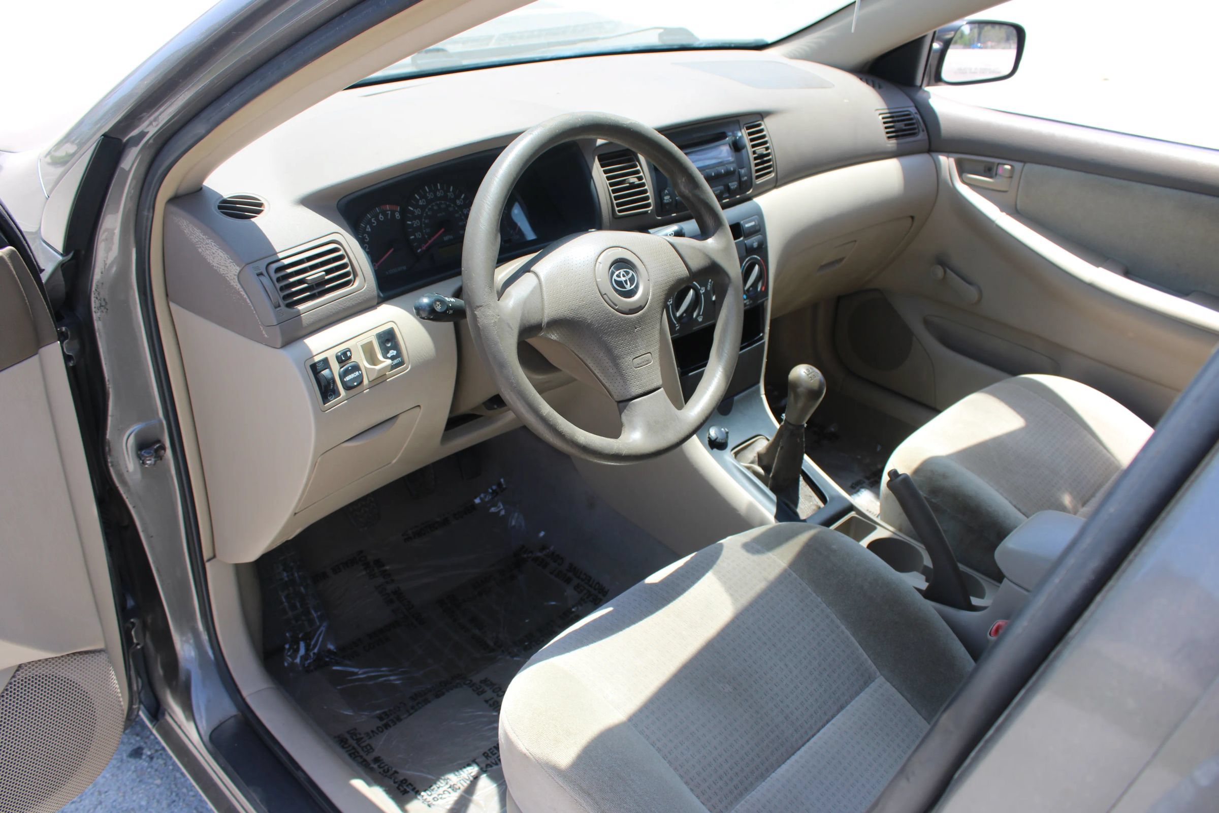 Used 2005 Toyota Corolla CE FWD image 9