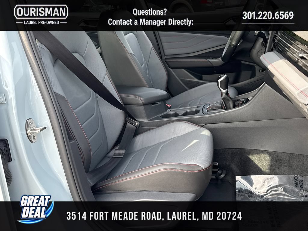 Used 2025 Volkswagen Jetta GLI Autobahn FWD image 20