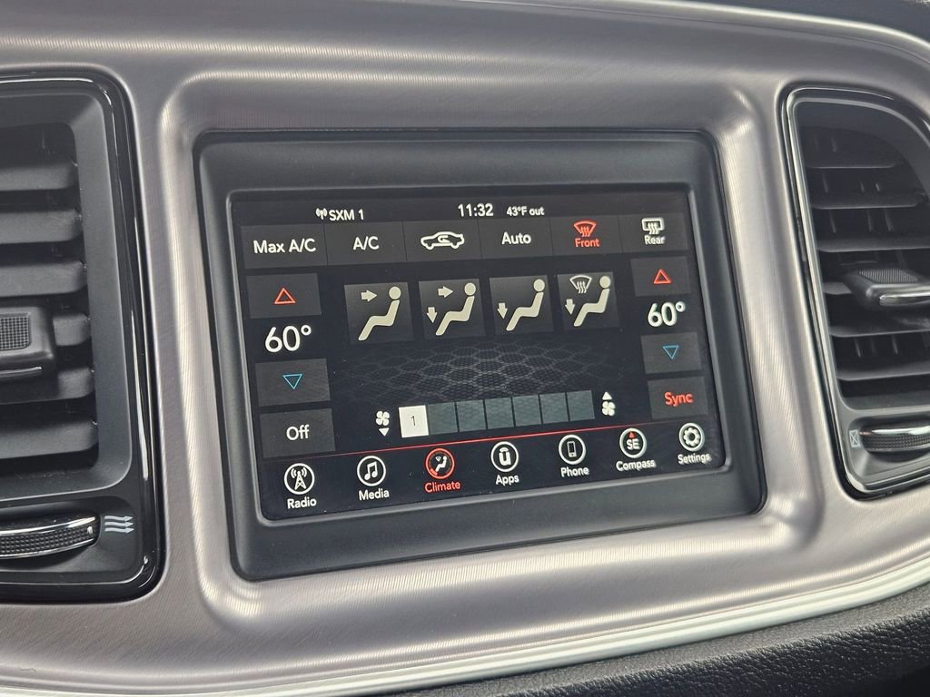 Used 2022 Dodge Challenger SXT image 22