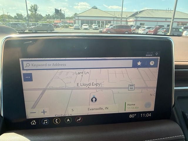 Used 2021 Chevrolet Suburban High Country w/ Premium Package AWD/4WD image 25