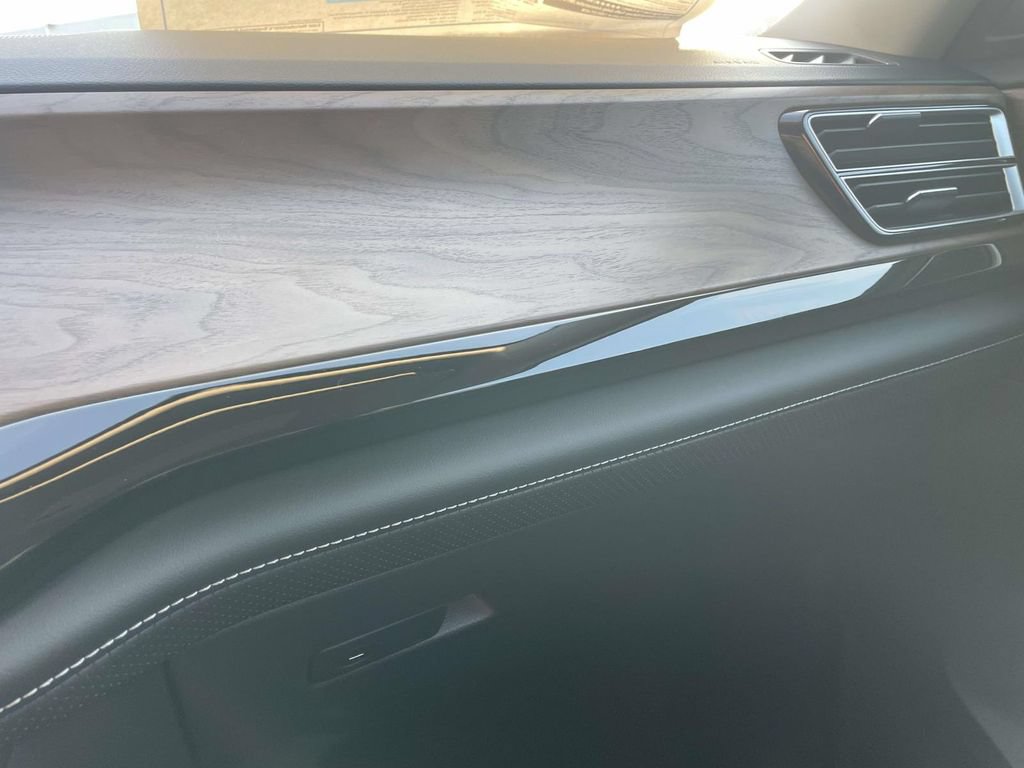 New 2026 Volkswagen Atlas SE FWD image 29