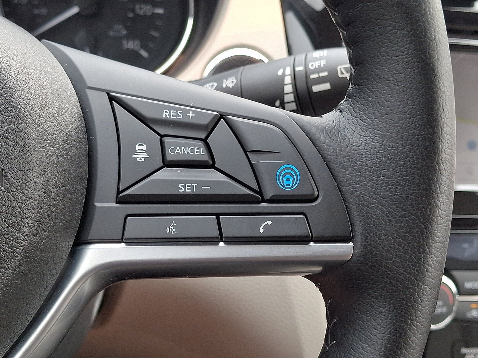 Certified 2022 Nissan Rogue Sport SL AWD/4WD image 23