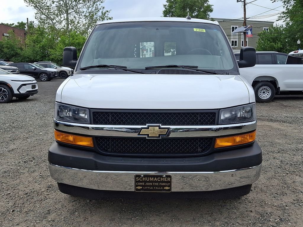 Used 2022 Chevrolet Express 2500 w/ Driver Convenience Package RWD image 2