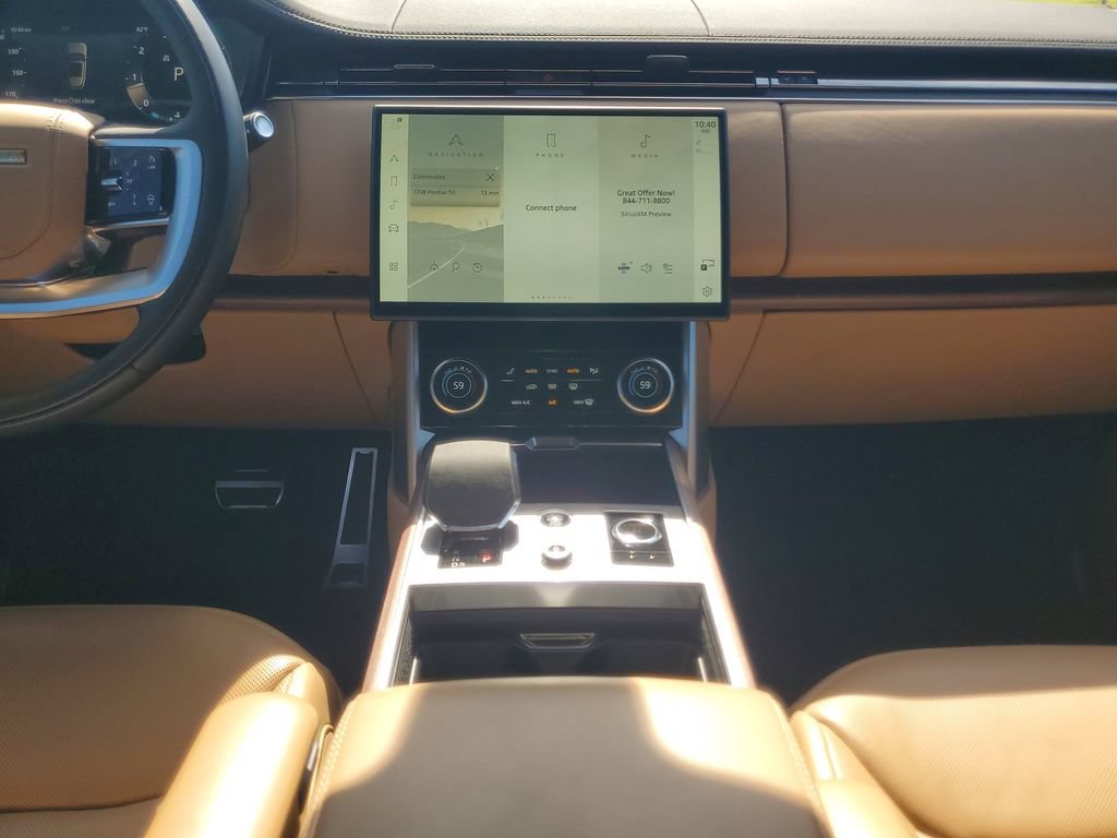 Certified 2023 Land Rover Range Rover SE AWD/4WD image 30