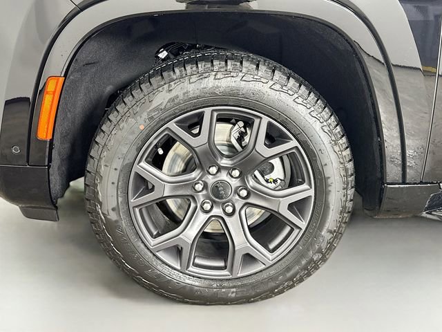 New 2026 Jeep Grand Wagoneer 4WD image 37