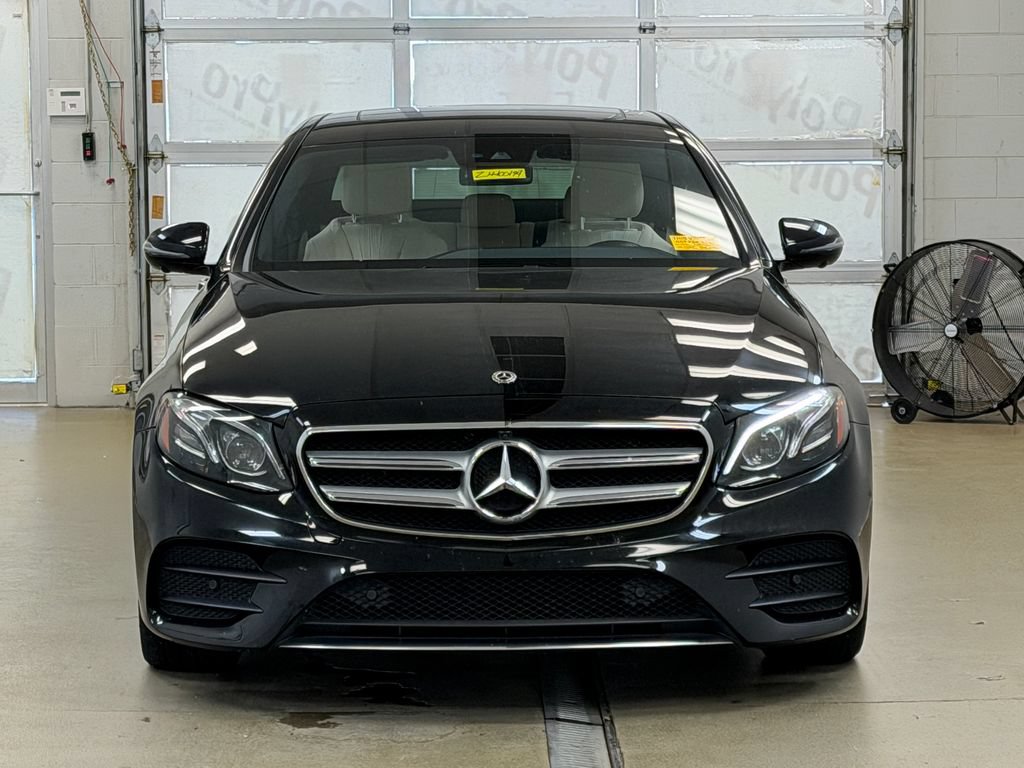 Used 2019 Mercedes-Benz E 300 image 2