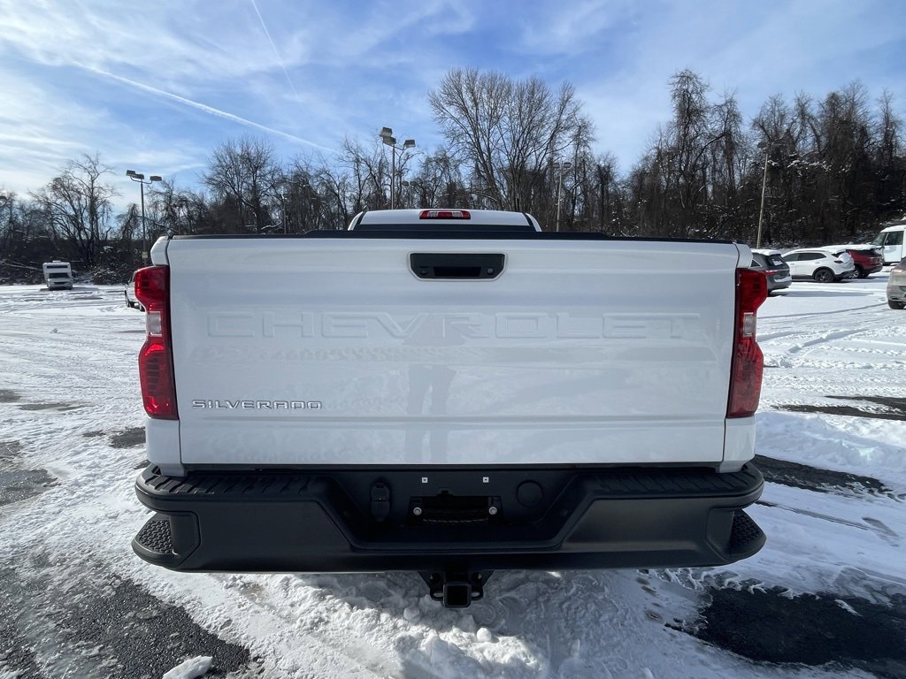 Certified 2025 Chevrolet Silverado 1500 W/T w/ WT Value Package image 4