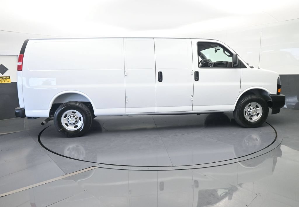 New 2026 Chevrolet Express 2500 Extended w/ Driver Convenience Package RWD image 7