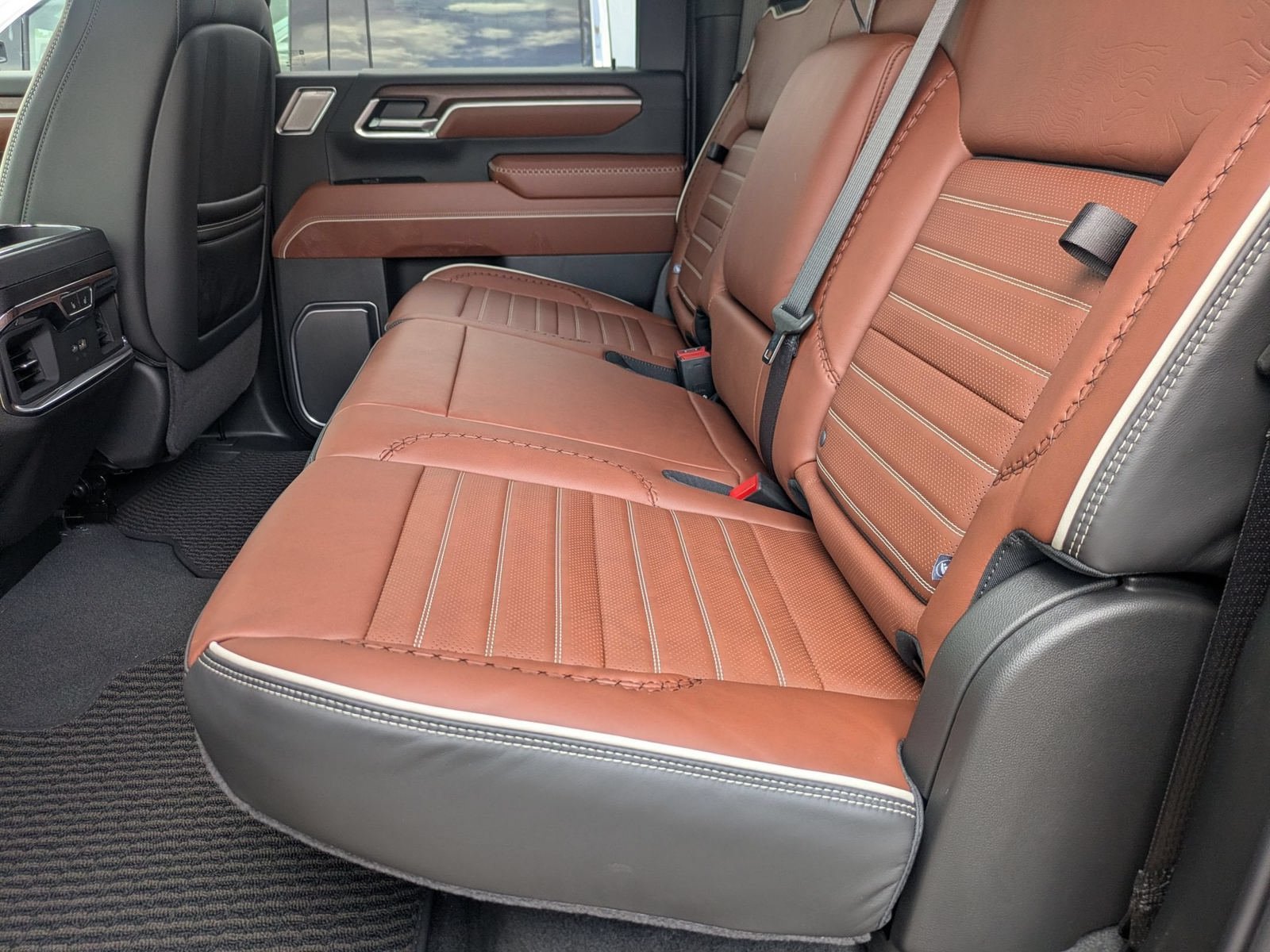New 2026 GMC Sierra 2500 Denali Ultimate AWD/4WD image 30