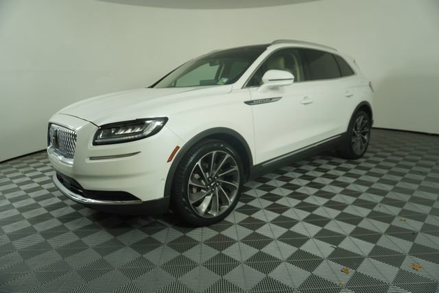 Used 2022 Lincoln Nautilus Reserve w/ Equipment Group 201A image 3