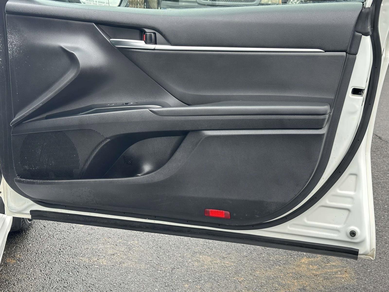 Used 2020 Toyota Camry SE image 26