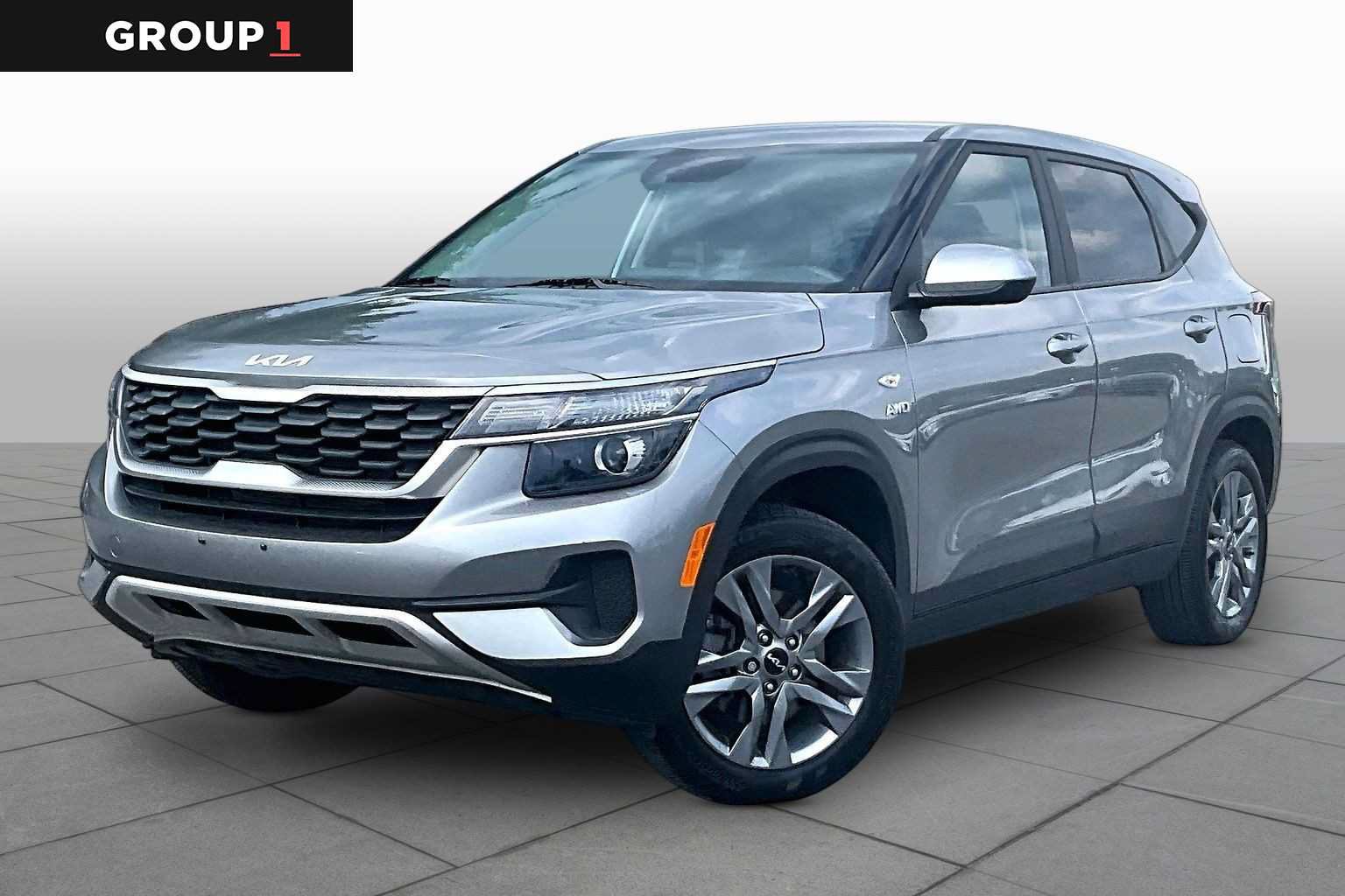 Used 2023 Kia Seltos LX AWD/4WD image 1