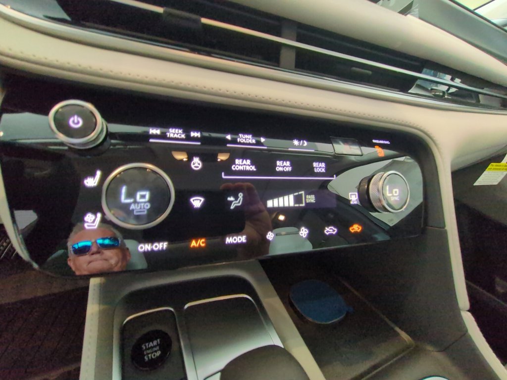 New 2027 INFINITI QX60 Luxe AWD/4WD image 17