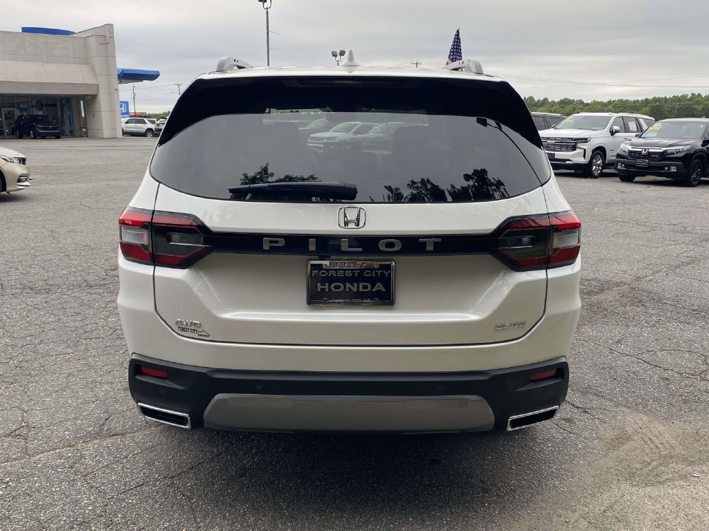 New 2026 Honda Pilot Elite image 4