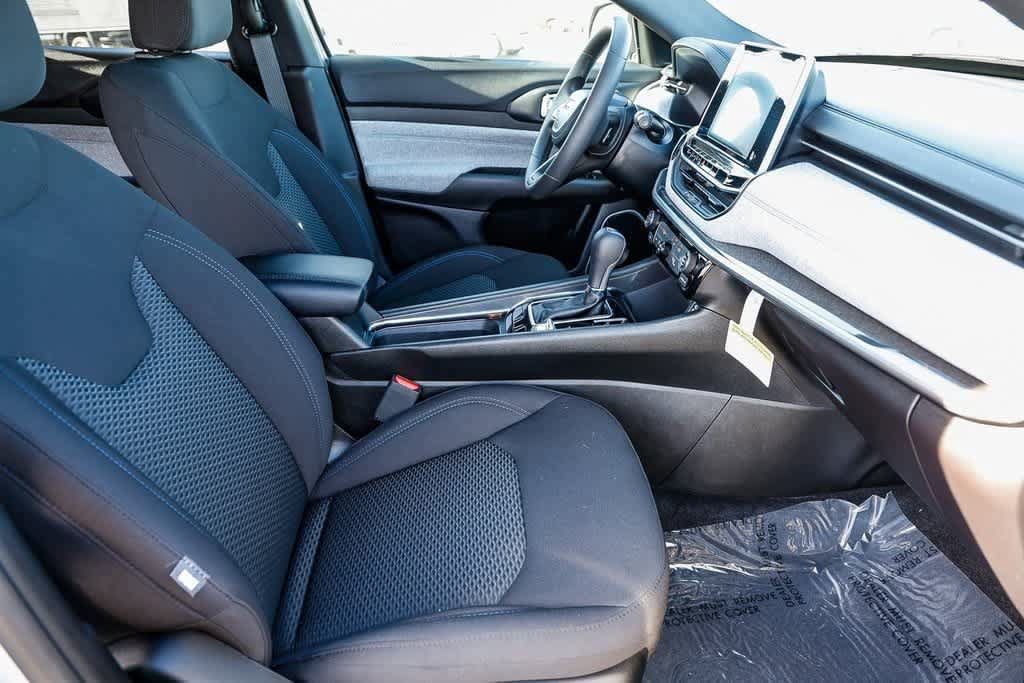 New 2025 Jeep Compass Sport AWD/4WD image 16