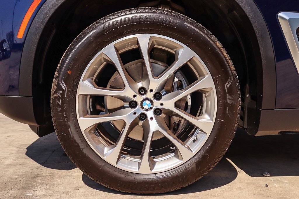 Used 2024 BMW X5 sDrive40i w/ Executive Package RWD image 13