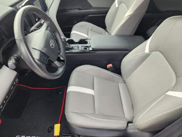 Certified 2025 Toyota Camry SE AWD/4WD image 13