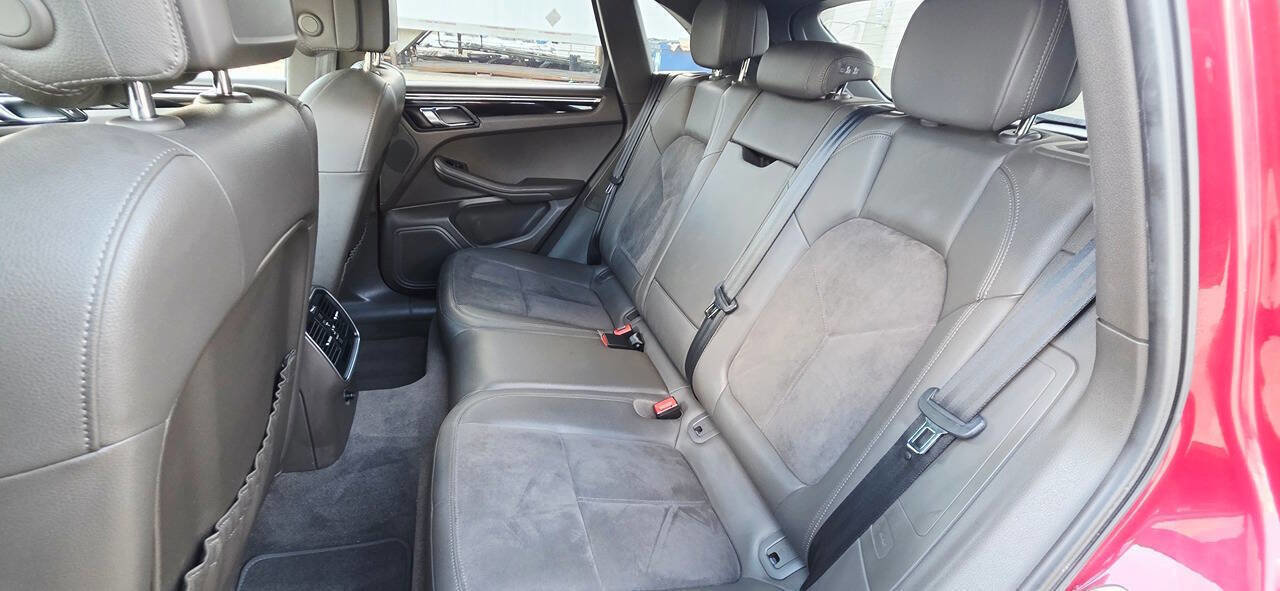 Used 2016 Porsche Macan S image 20