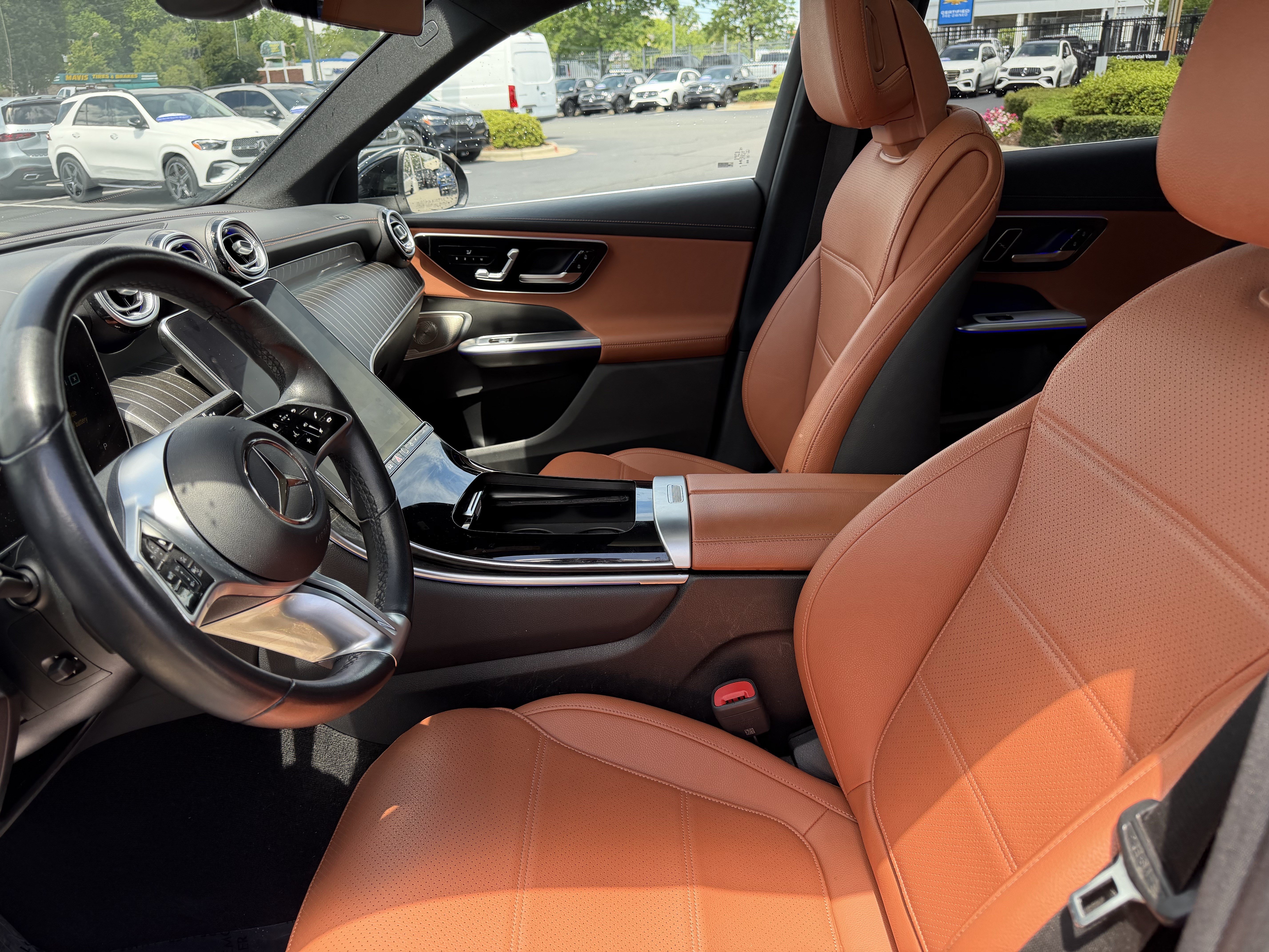 Certified 2023 Mercedes-Benz GLC 300 4MATIC w/ Exclusive Trim Package image 19