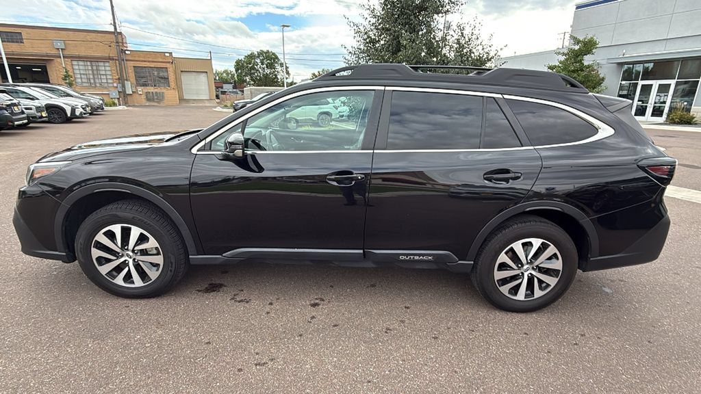 Used 2022 Subaru Outback Premium AWD/4WD image 8