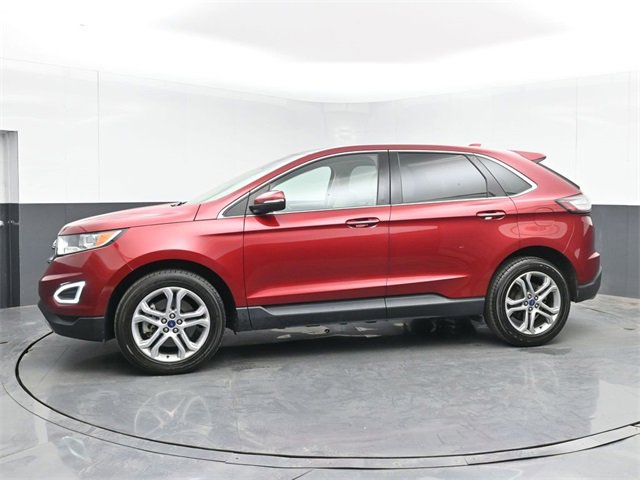 Used 2017 Ford Edge Titanium w/ Technology Package image 4